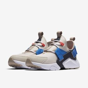 Nike Huarache City Low
